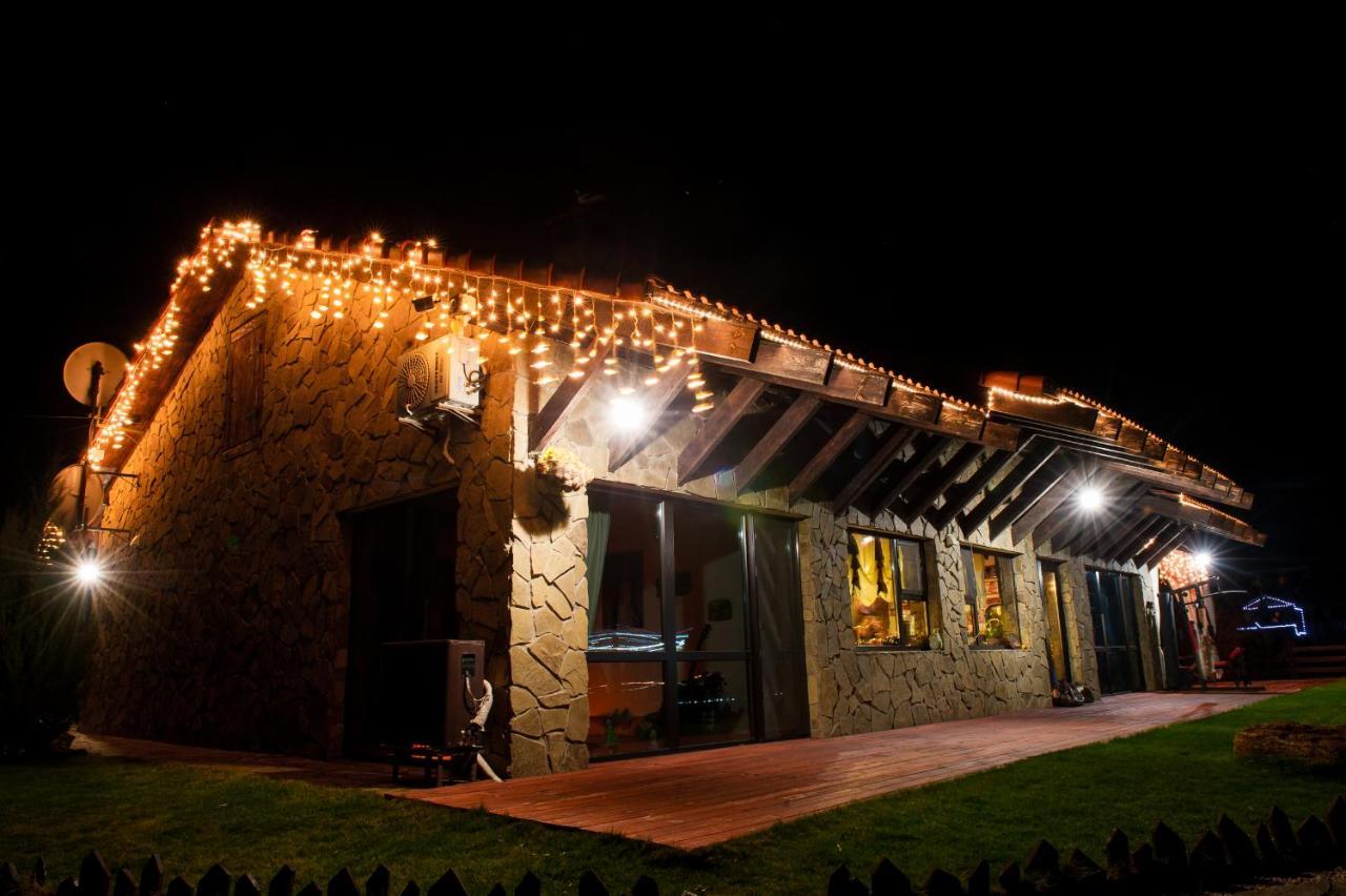 Chervona Kalyna Cottage Odesa Exterior photo