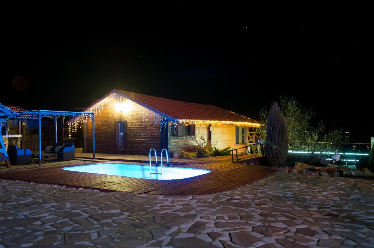 Chervona Kalyna Cottage Odesa Exterior photo