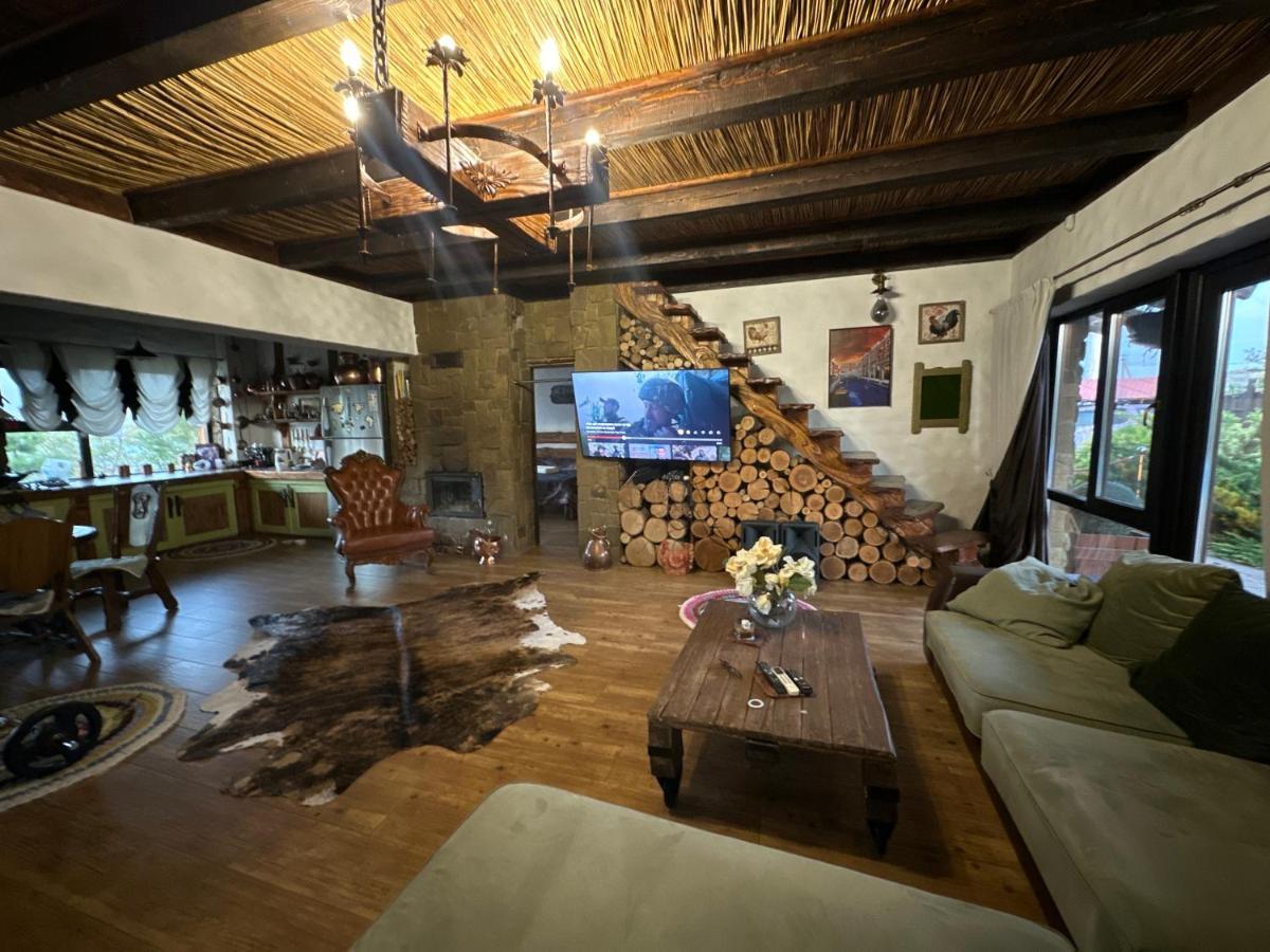 Chervona Kalyna Cottage Odesa Exterior photo