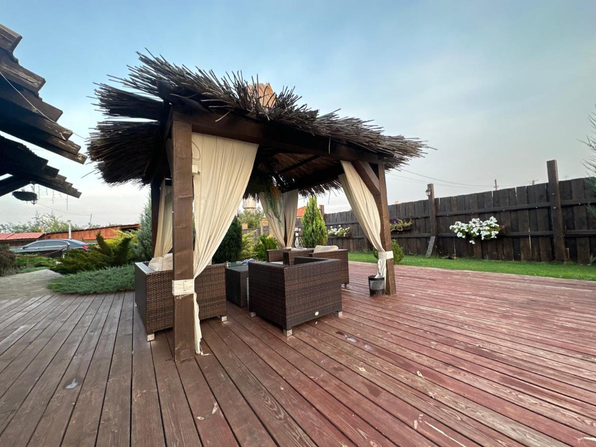 Chervona Kalyna Cottage Odesa Exterior photo